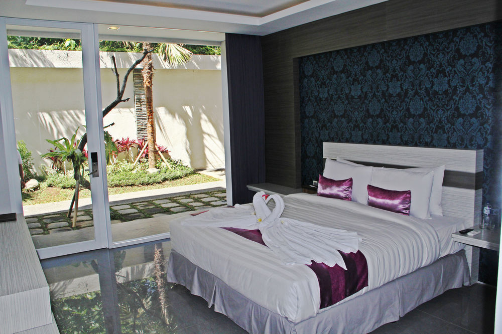 Transera Kamini Legian Hotel Exterior photo